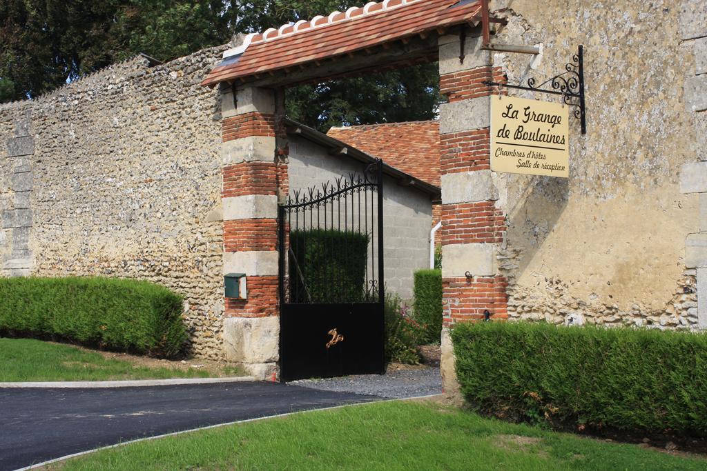 Bed and Breakfast La Grange De Boulaines Méru Exterior foto